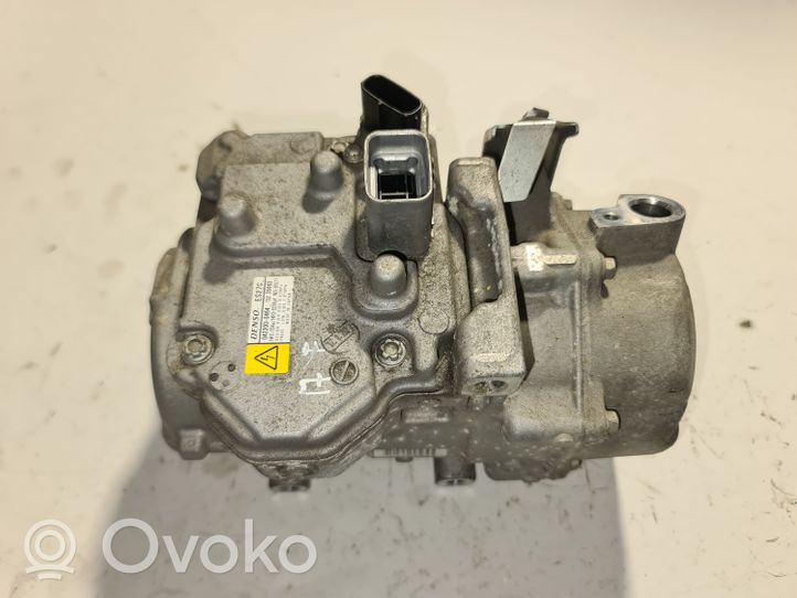 Lexus RX 450H Ilmastointilaitteen kompressorin pumppu (A/C) 0422000464