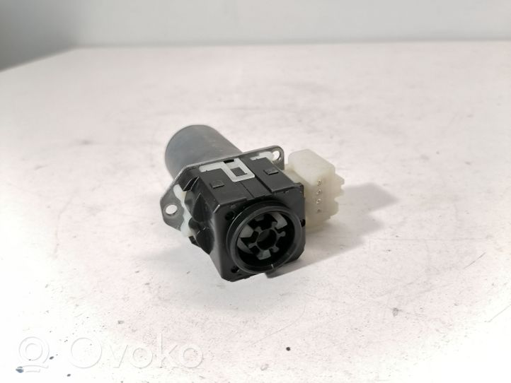 Lexus LS 500 Seat adjustment motor 85820X7V05