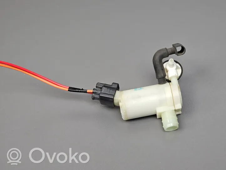 Honda CR-V Windscreen/windshield washer pump EW08MTSUBA