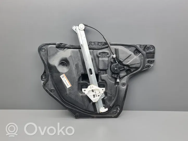 Mazda 3 III Alzacristalli della portiera anteriore con motorino BHN95897X