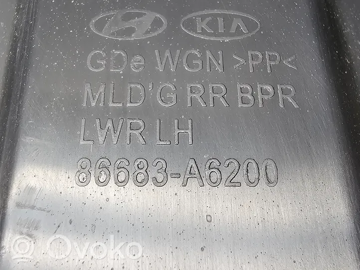 Hyundai i30 Plaque de protection de réservoir de carburant 86683A6200
