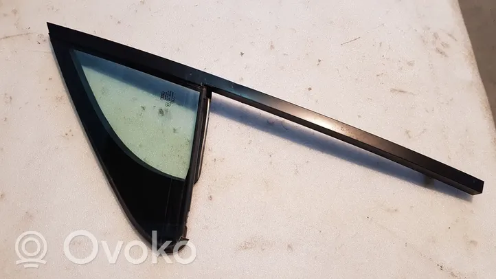 Audi Q7 4M Front door window glass four-door 4M0845113B