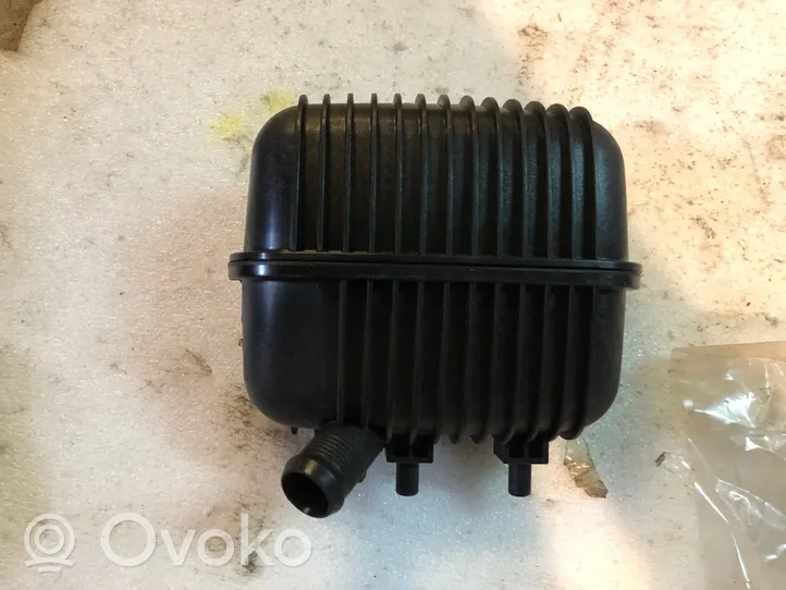 Audi A4 S4 B8 8K Podciśnieniowy zbiornik powietrza 8K0129955A