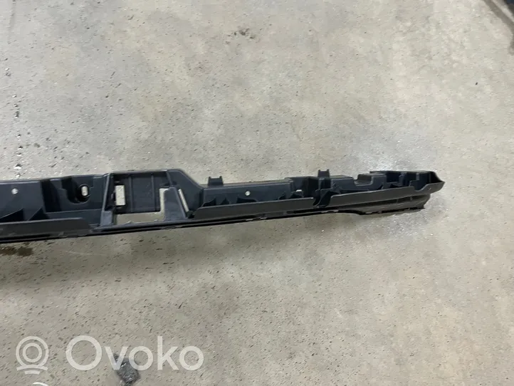 Audi Q7 4M Support de pare-chocs arrière 4M0807458