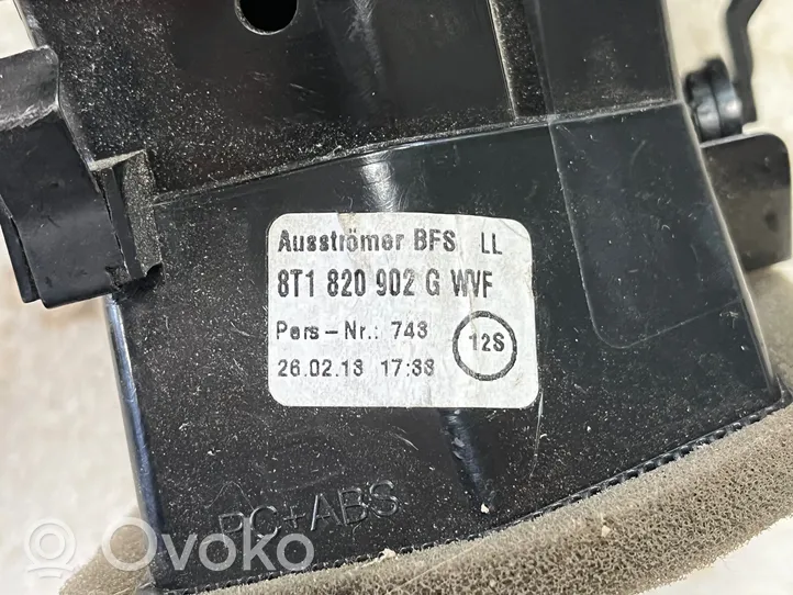 Audi A5 8T 8F Kojelaudan tuuletussuuttimen suojalista 8T1820902G