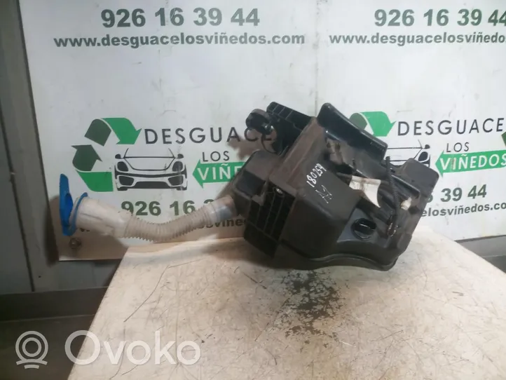 Audi A1 Langų skysčio bakelis 6R0955453D