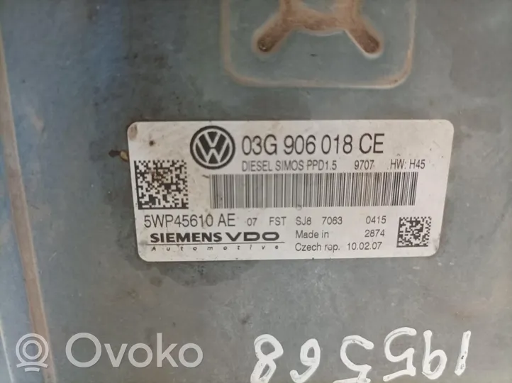 Volkswagen PASSAT Блок управления двигателя 03G906018CE