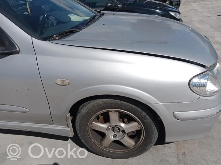 Nissan Almera N16 Priekinė arka 