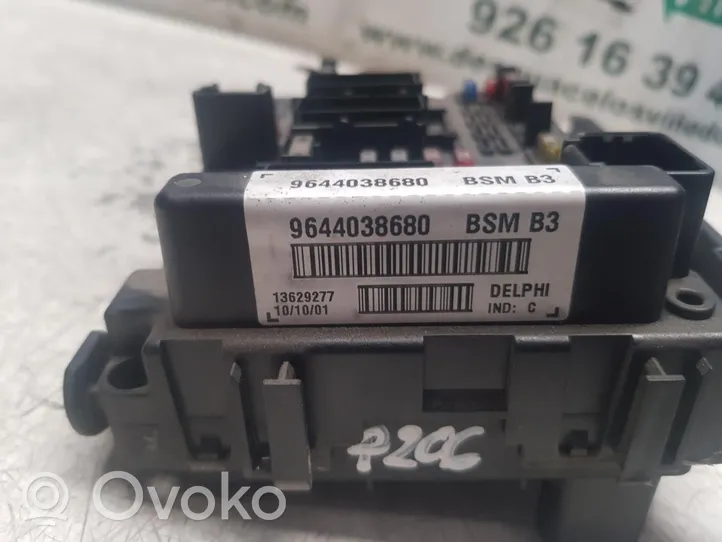 Peugeot 206+ Module de fusibles 9644038680