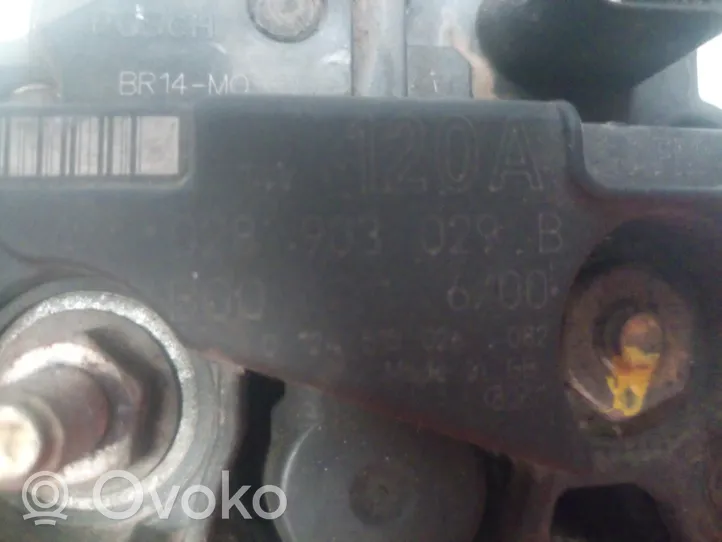 Volkswagen PASSAT Alternator 028903029B