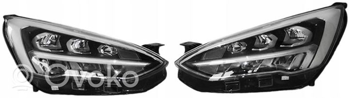 Ford Focus Lot de 2 lampes frontales / phare JX7B13E014AB