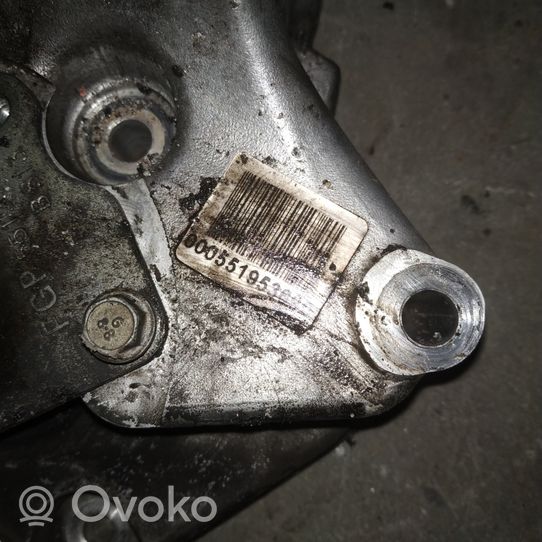 Alfa Romeo 159 Supporto di montaggio del motore (usato) 000551953690