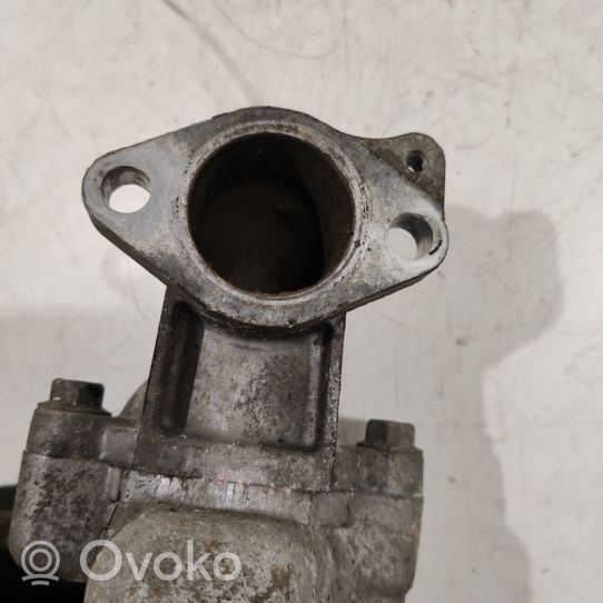 Nissan X-Trail T30 Boîtier de thermostat 038115