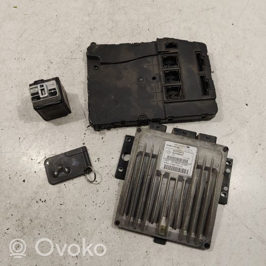 Renault Megane II Komputer / Sterownik ECU i komplet kluczy 8200334419