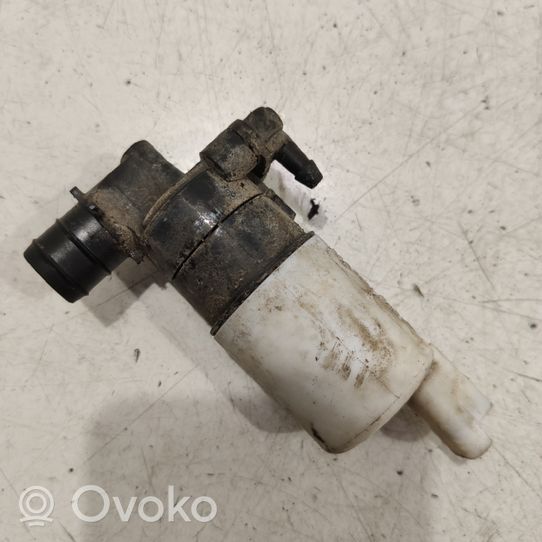 Opel Vivaro Windscreen/windshield washer pump 8200067015