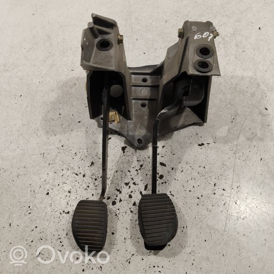 Peugeot 607 Pedal assembly 9635927780