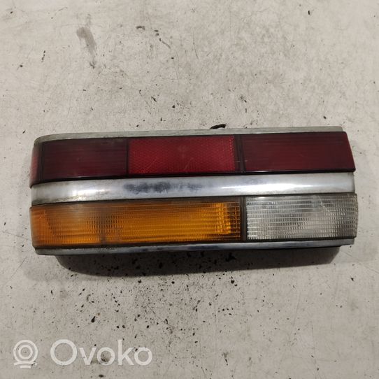 BMW 5 E28 Lampa tylna 