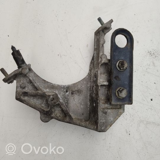 Citroen Berlingo Łapa / Mocowanie silnika 9635969880