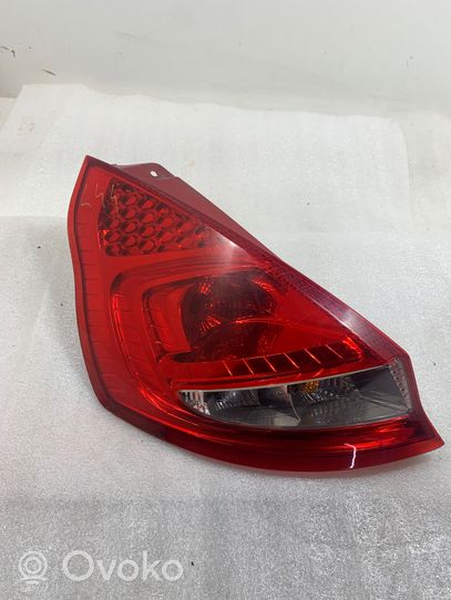 Ford Fiesta Lampa tylna 8A6113405A