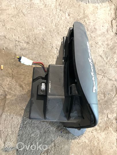 Mitsubishi Outlander Subwoofer-bassokaiutin 8720A012