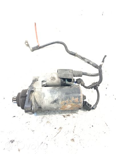 Volkswagen Caddy Starter motor 005831311