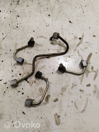 Ford Mondeo MK IV Fuel injector supply line/pipe 