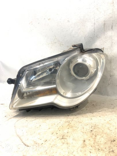 Volkswagen Touran I Lampa przednia 1T1941005B