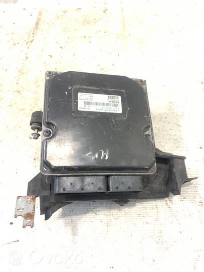 Mercedes-Benz C W203 Calculateur moteur ECU A2711535579