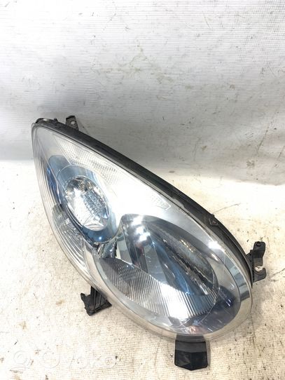 Citroen C1 Lampa przednia 811100H050