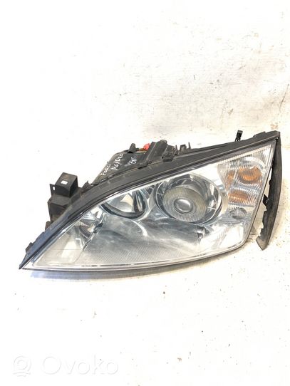 Ford Mondeo Mk III Lampa przednia 1305235544