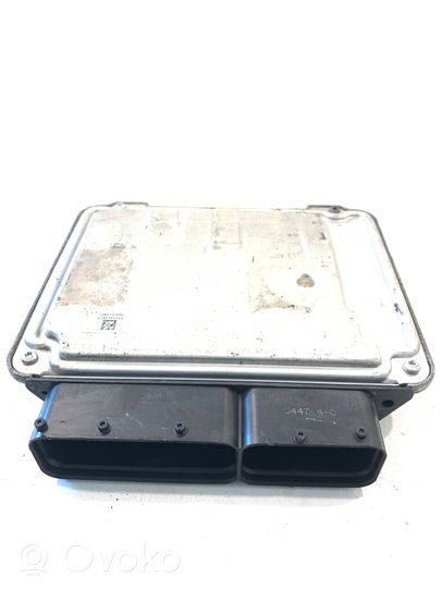 Volkswagen Golf V Sterownik / Moduł ECU 03G906021AB