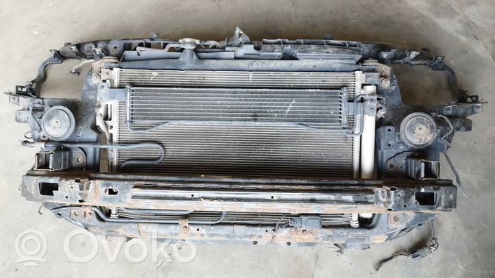 Hyundai Santa Fe Support de radiateur sur cadre face avant 