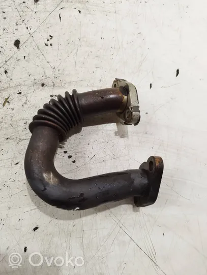 Volkswagen PASSAT B7 EGR valve line/pipe/hose 