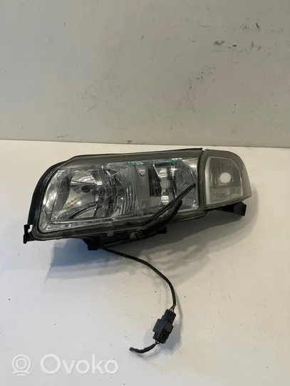 Volvo S80 Lampa przednia 8693557