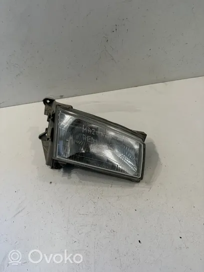 Mazda Demio Lampa przednia 