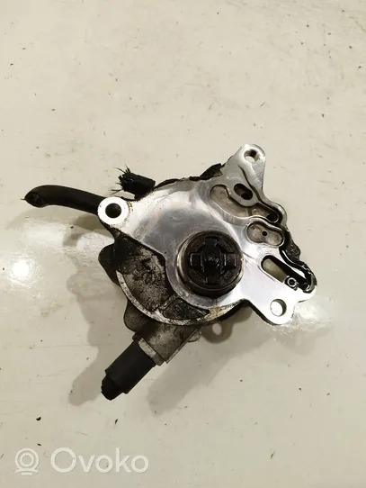 Audi A3 S3 8P Vacuum pump 03G145209