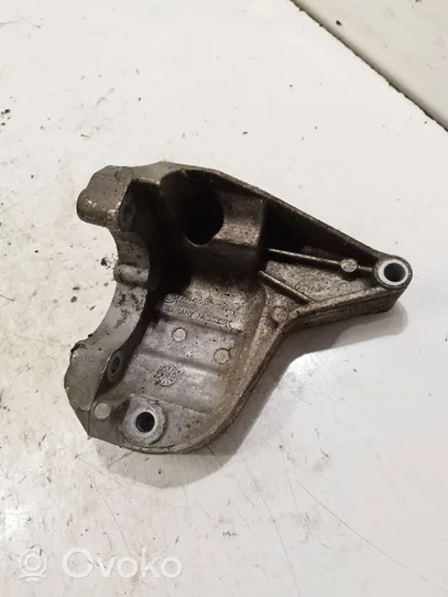 BMW 1 E81 E87 Supporto di montaggio della pompa del servosterzo 7794455