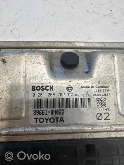 Toyota Aygo AB10 Sterownik / Moduł ECU 0261208702