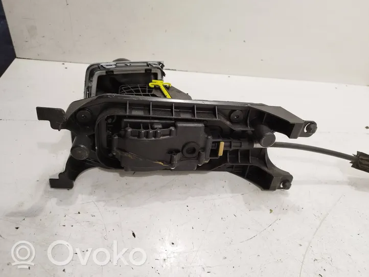 Volkswagen Golf VII Gear selector 5Q1713025