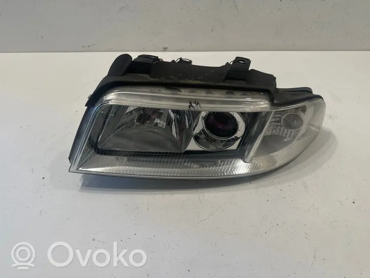 Audi A4 S4 B5 8D Lampa przednia 8D0941029AK