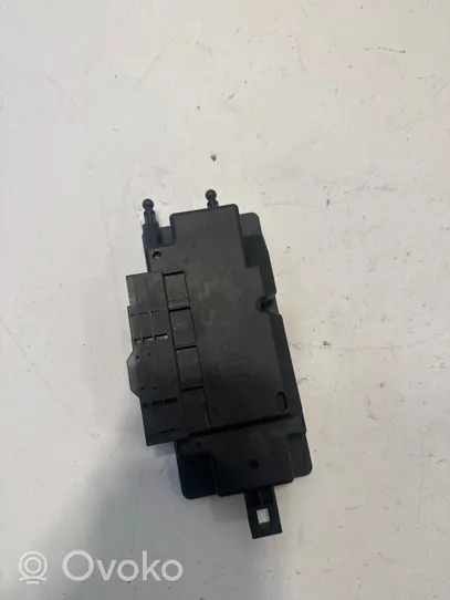 BMW 5 F10 F11 Gaisa spilvenu vadības bloks 31928018601N