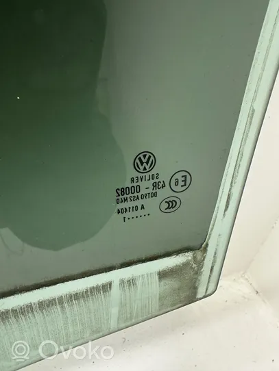 Volkswagen PASSAT B7 Rear door window glass 43R00082