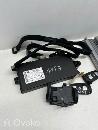 BMW 5 E60 E61 Kit centralina motore ECU e serratura 7811151