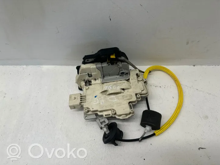 Audi A6 S6 C6 4F Rear door lock 