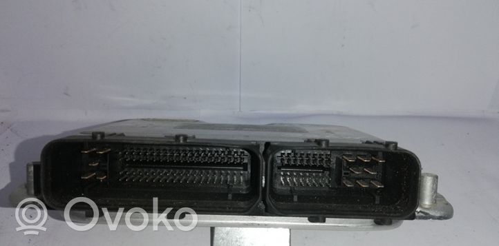 Volkswagen PASSAT B5 Sterownik / Moduł ECU 