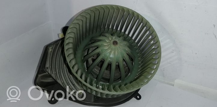 Audi A4 S4 B5 8D Ventola riscaldamento/ventilatore abitacolo 