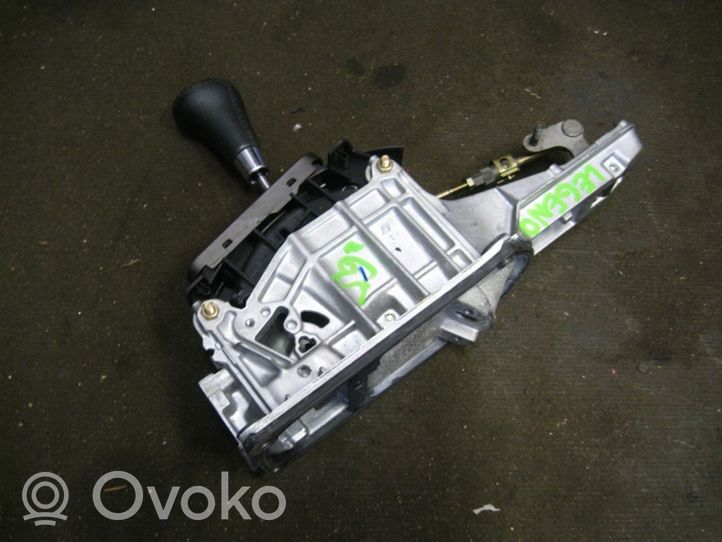 Honda Legend III KA9 Vaihteenvalitsimen verhoilu 