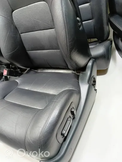 Honda Legend Sėdynių / durų apdailų komplektas 