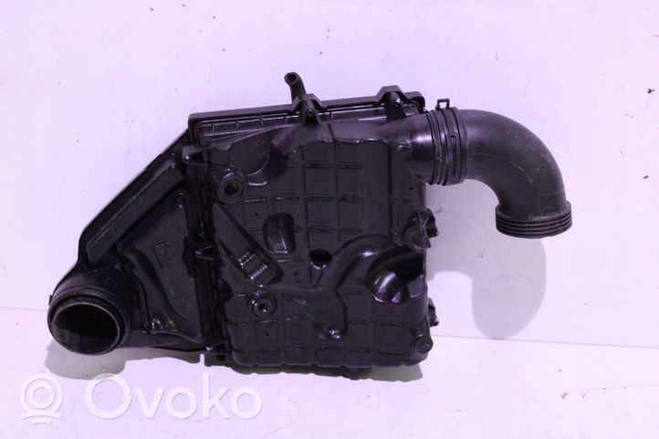 Volkswagen Polo VI AW Boîtier de filtre à air 04C129620A