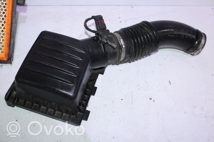 Jeep Grand Cherokee Boîtier de filtre à air 68199048AA